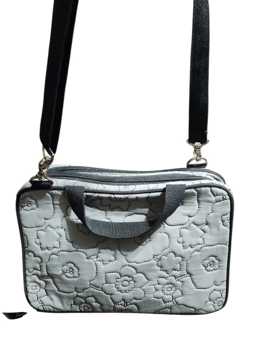 Thirty One Quilted Floral Crossbody Makeup Bag - Gray